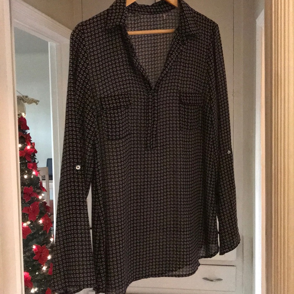 Max Studio long sleeve flowing shirt, XL.
